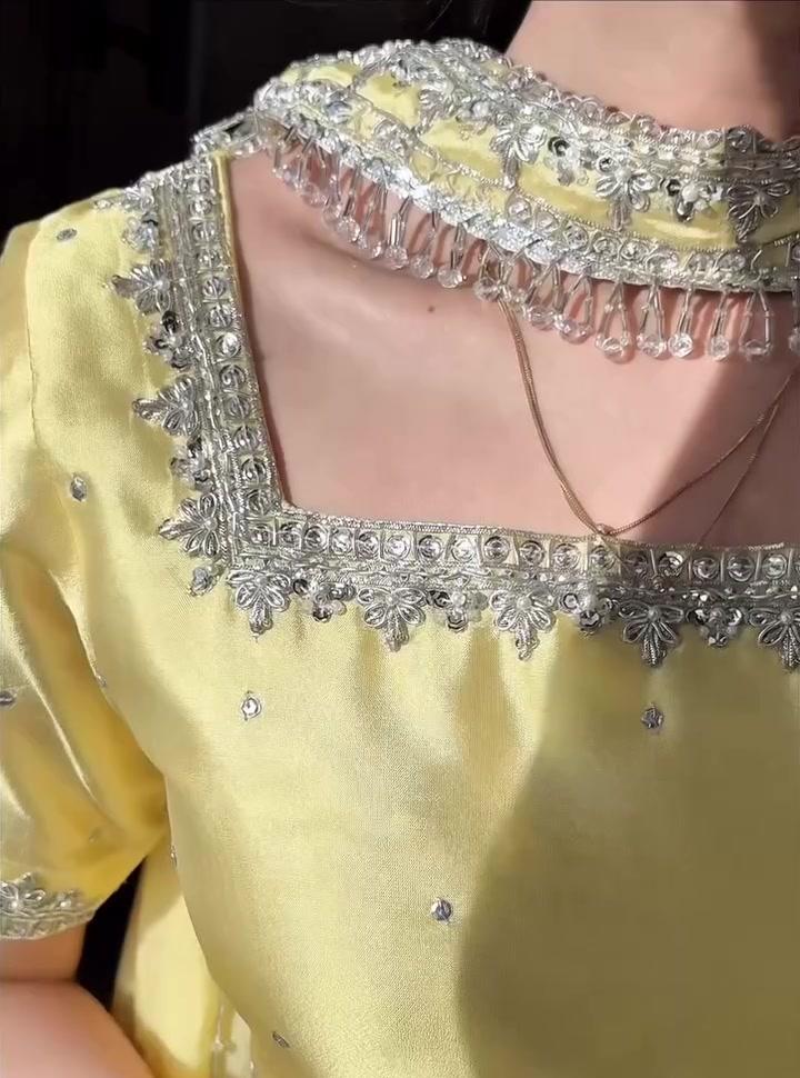 ZAREEN – RESHMINA