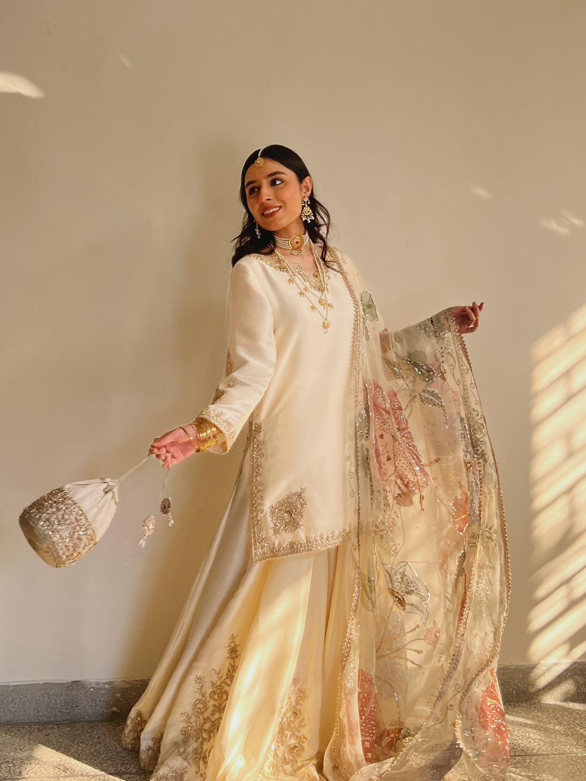 Gulnaar | گلنار