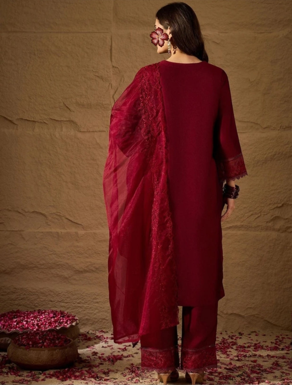 Mehrosh | RESHMINA